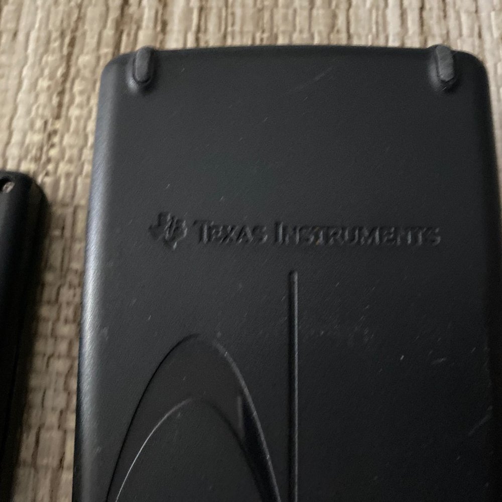 Texas Instruments TI-89 Graphing Math Calculator Black with Hard Slide - Picture 5 of 6